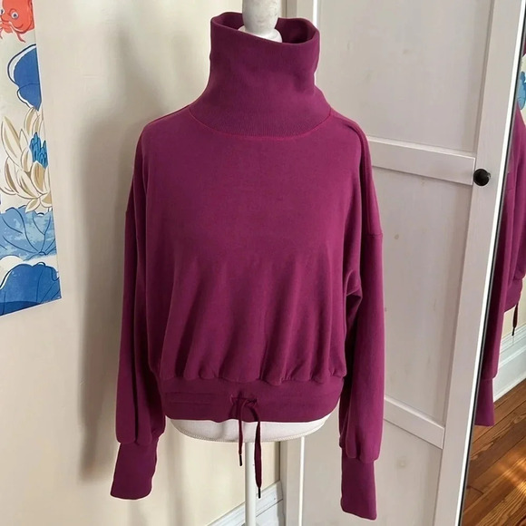 Sweaty Betty Fleece Pullover - Picture 3 of 11